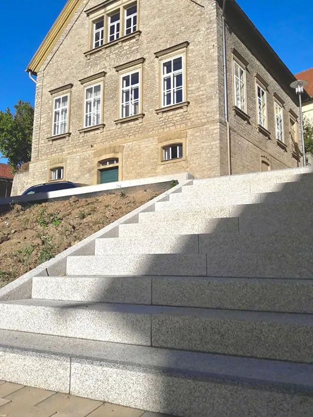 Paiva Yellow-Grey granite steps